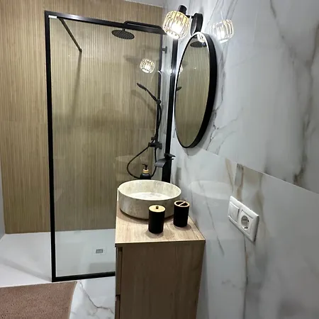 Luna 1 Solo Familias Y Parejas Apartmán