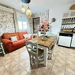 Luna 1 Solo Familias Y Parejas דירה *
